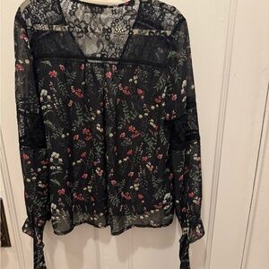 🏷️3/$20- Allison New York Black Floral Lace Blouse